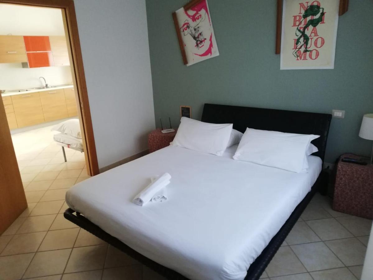 No Tag Urban Hotel 特拉尼 外观 照片