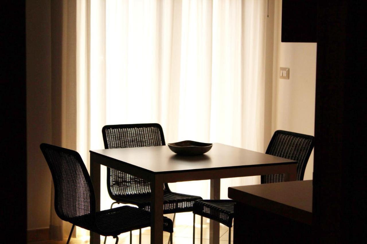 No Tag Urban Hotel 特拉尼 外观 照片